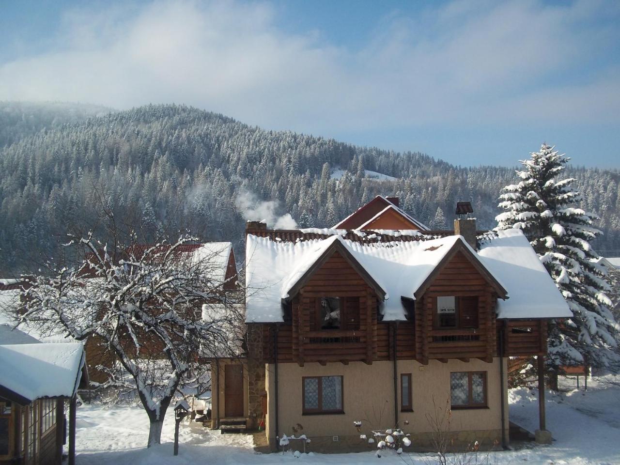 У Тарнавських Mykulychyn Exterior foto